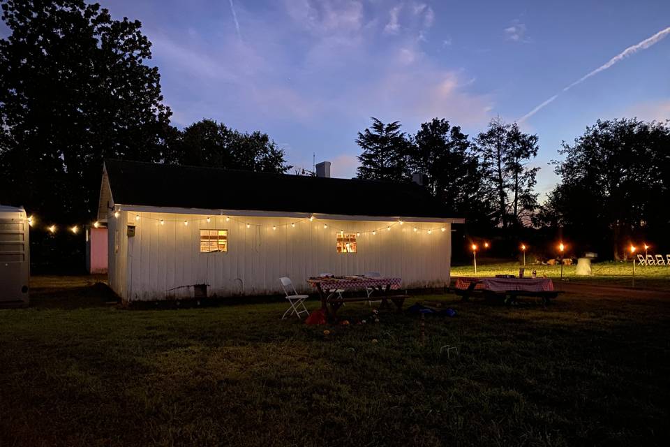 Outdoor lounge and game area