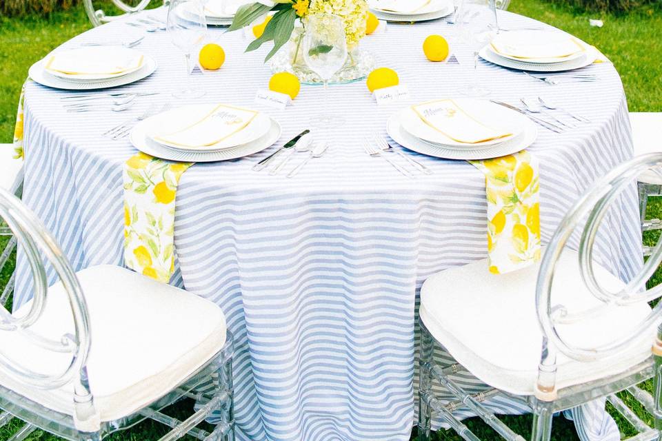 Spring brunch tablescape