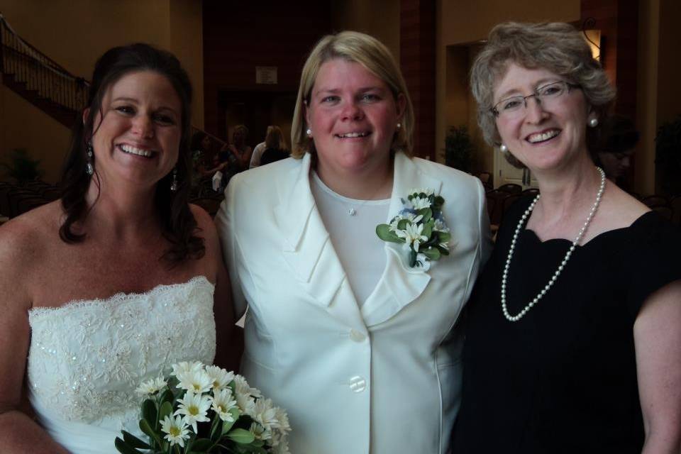 With Illinois brides
