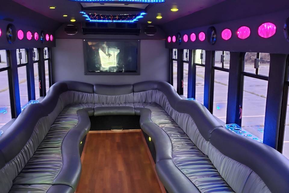 Kool Nites Limousine Party Bus and Trolley