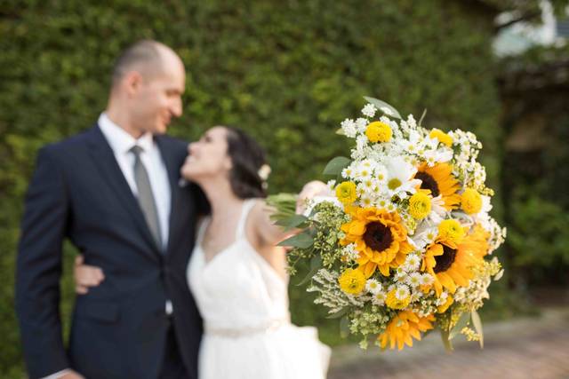 Nature's Bouquet Florist & Event Design