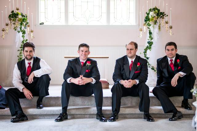 The best man, groomsmen