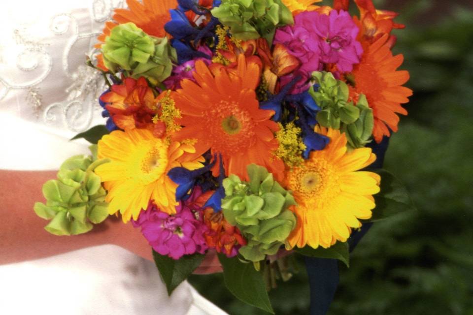 Connells Maple Lee Flowers and Gifts - Flowers - Columbus, OH - WeddingWire