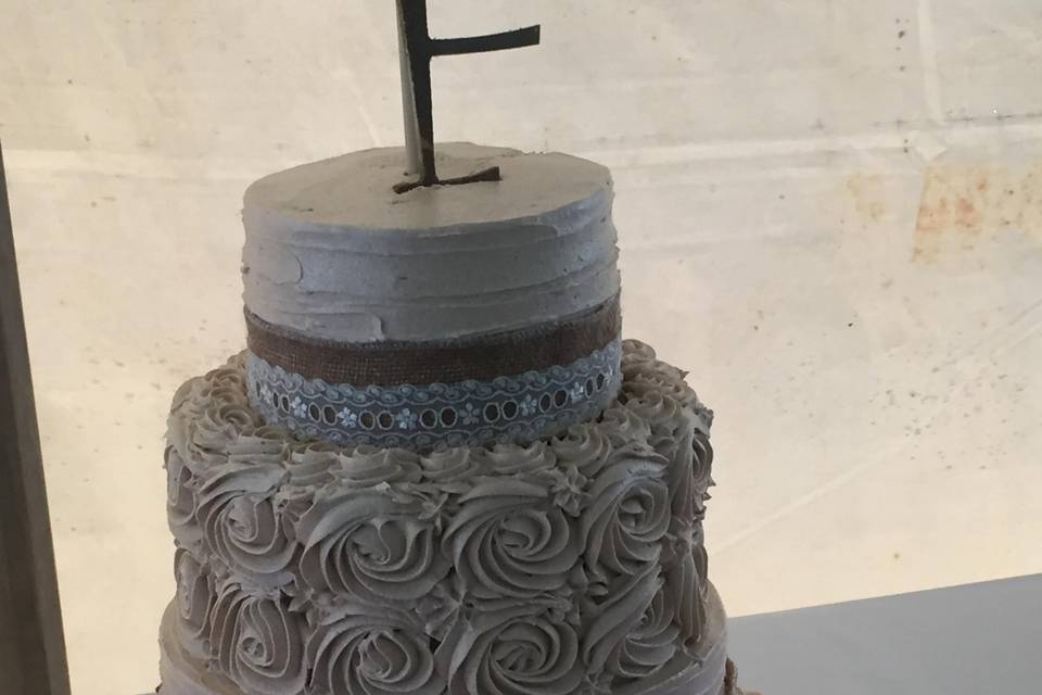 June wedding cake