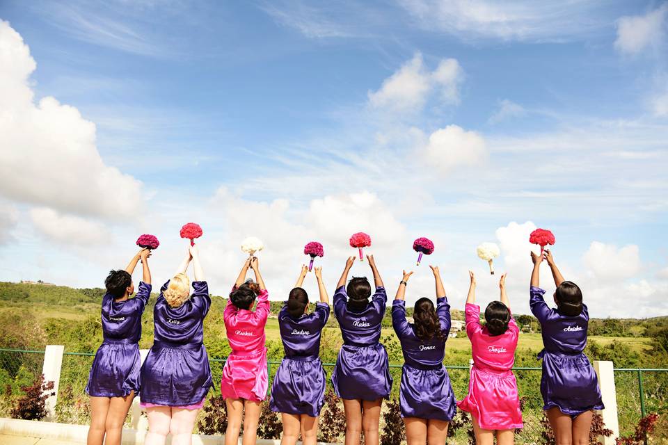 Bridal Party Ready to Party