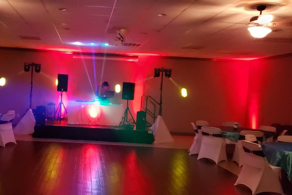 Up lighting included