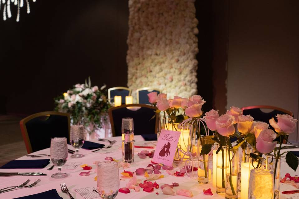 Centerpiece with flower wall