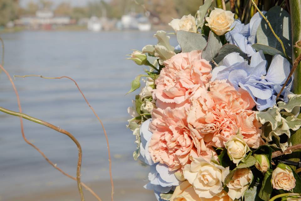 Peach & Blue Ceremony Flower