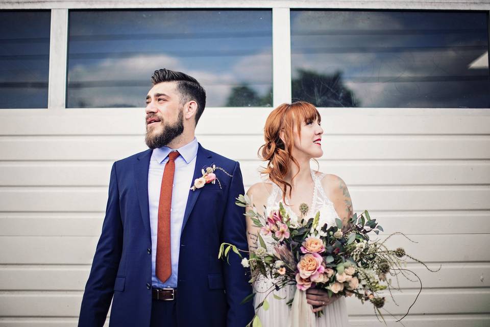 Floral table arrangement