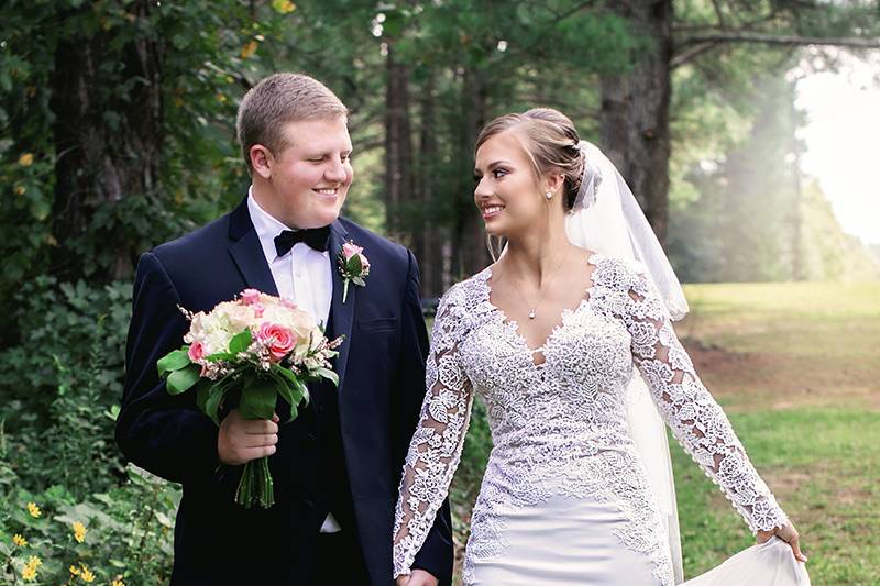 Cleveland TN Bride and Groom