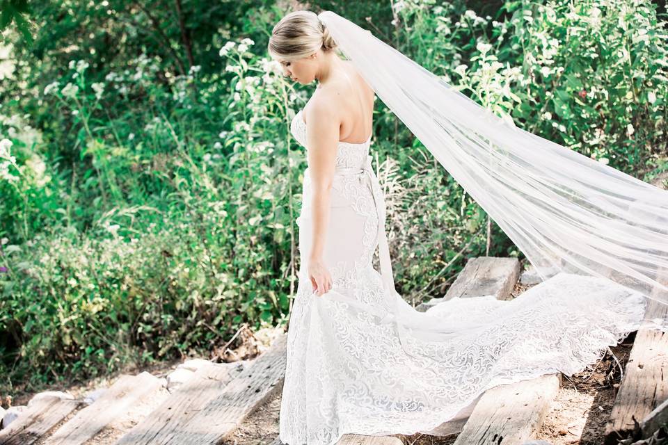 Tennessee Riverplace Bride