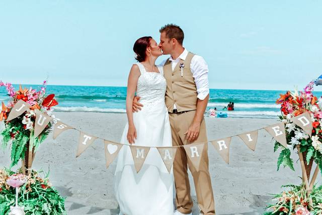 Seashell Beach Weddings