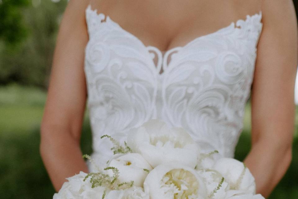 Blush and white centerpiece