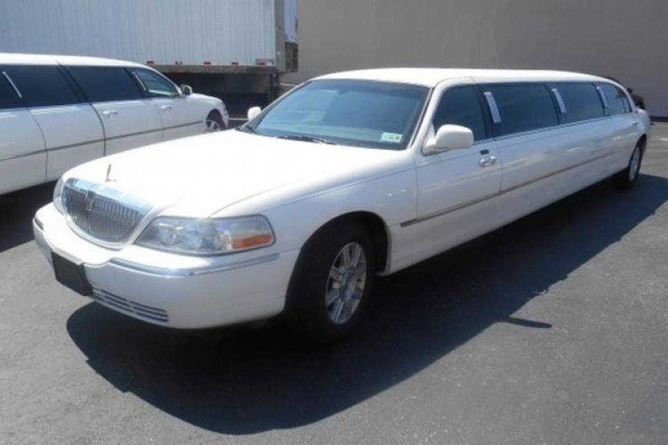 8-10passenger limo