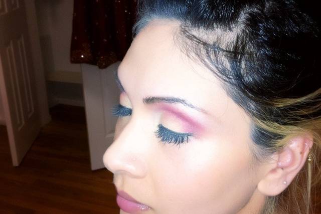 Anny Glam Makeup Artist