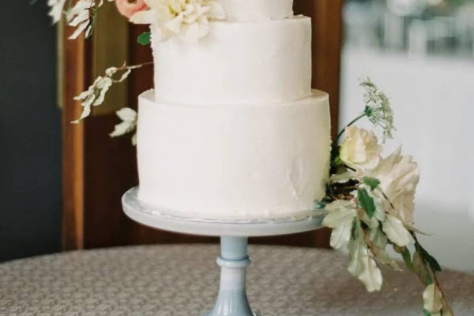 Tall modern wedding cake