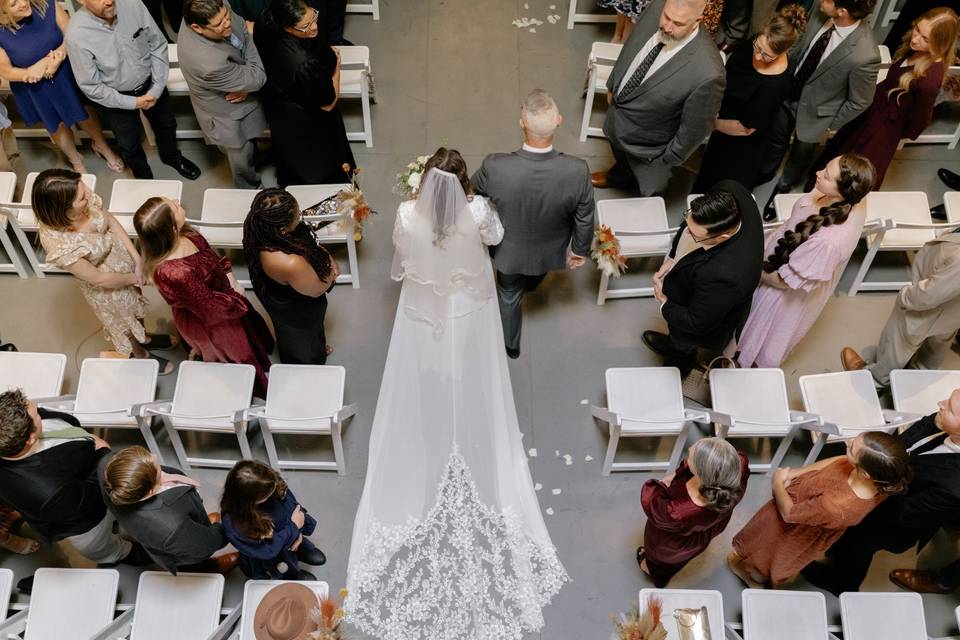 Mezzanine balcony bridal shot