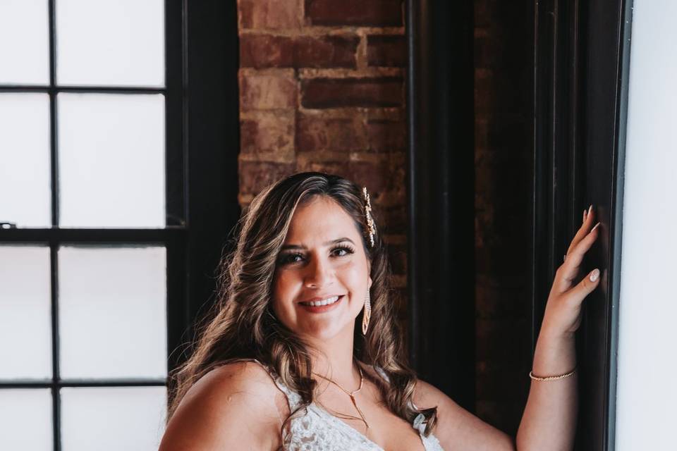 Bride in The Hideaway Room