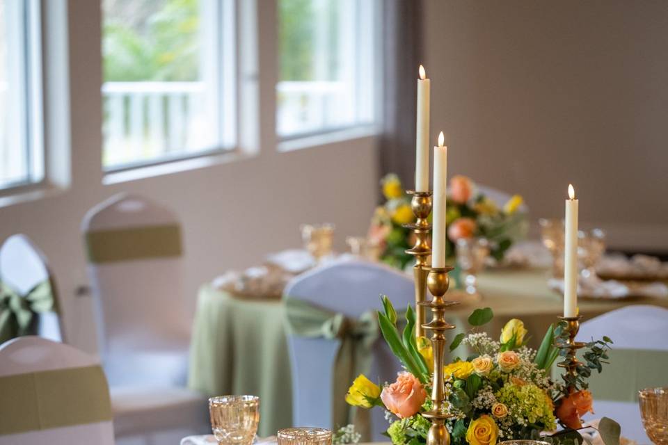 Simple Elegant Event Decor