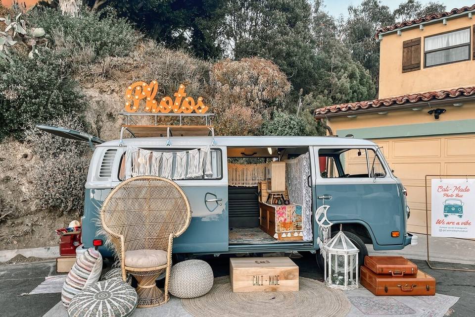 Cali-Made Photo Bus