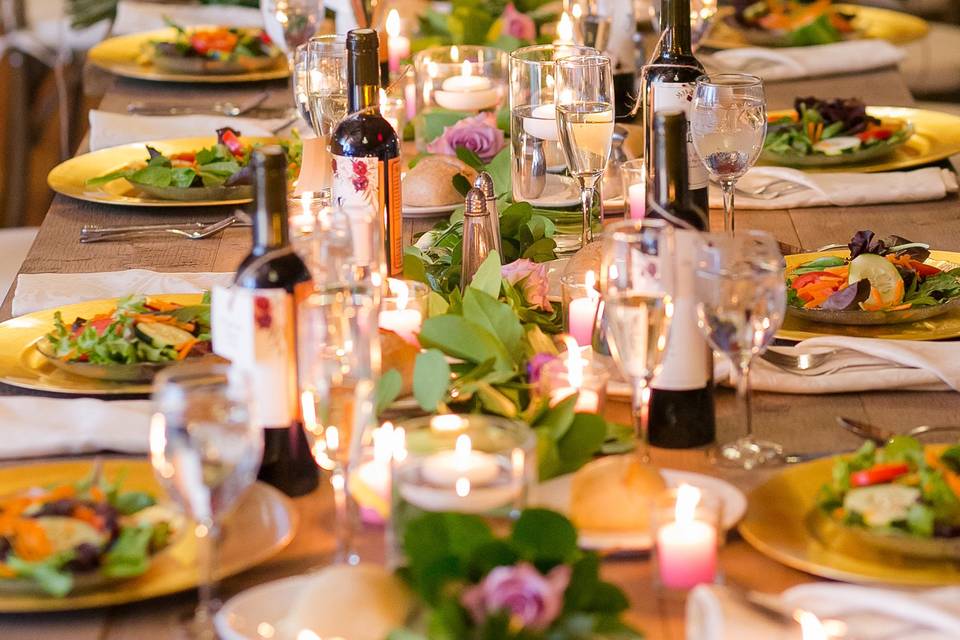 Table setting and floral decor