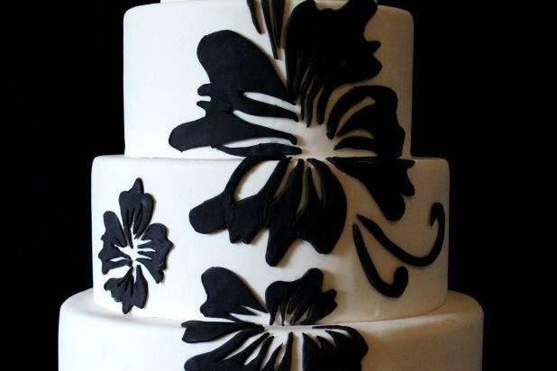 Modern Black and White Flower Pattern