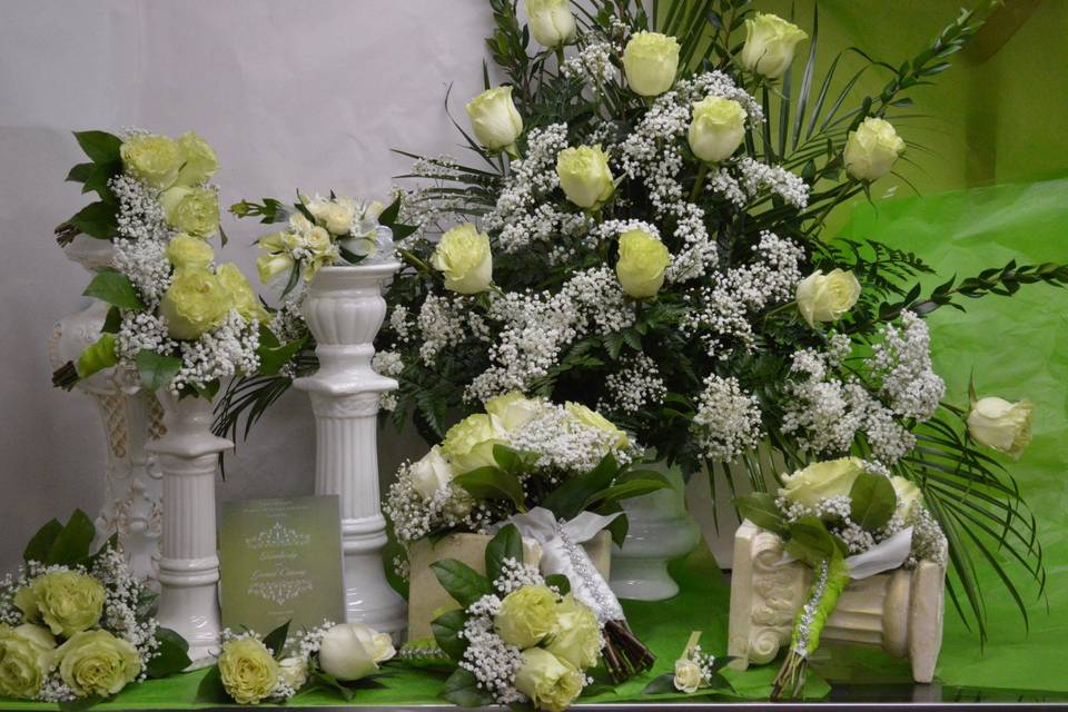 Green Wedding Party Flowers