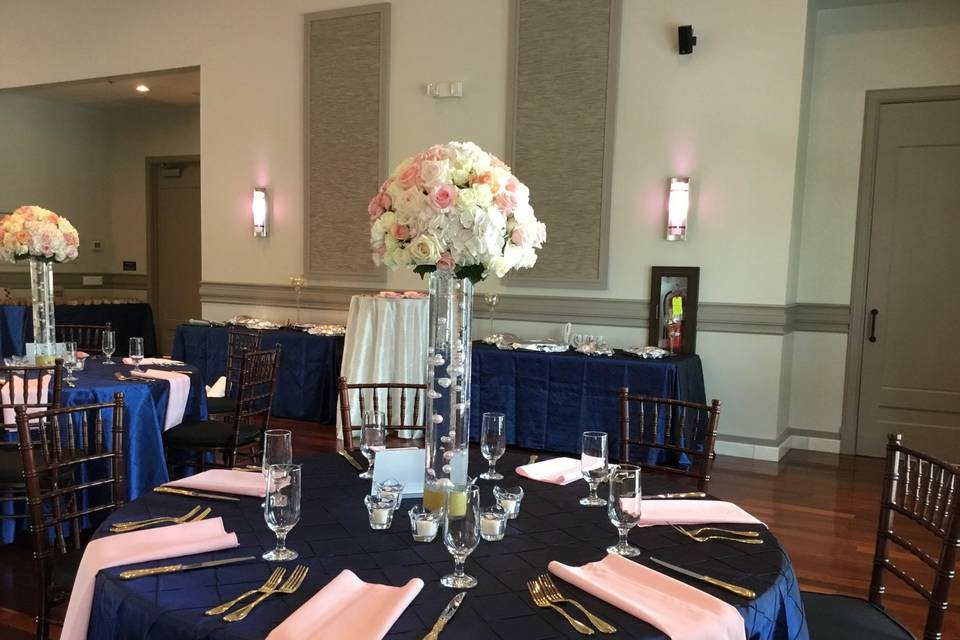 Navy & Pink raised table