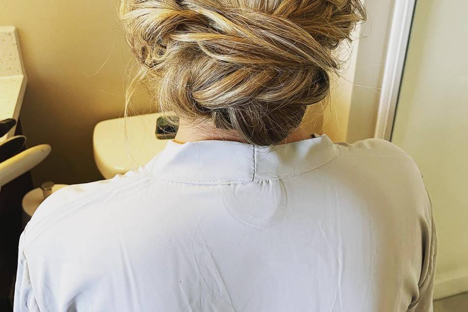 Bridal hair