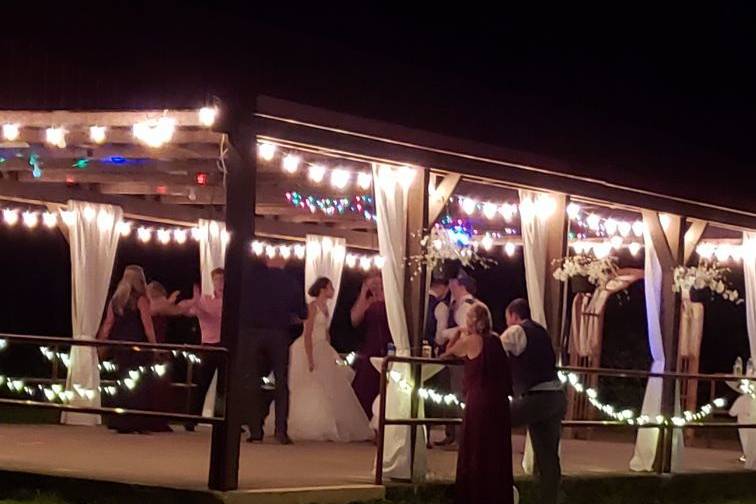 Dayton Outdoor Weddings