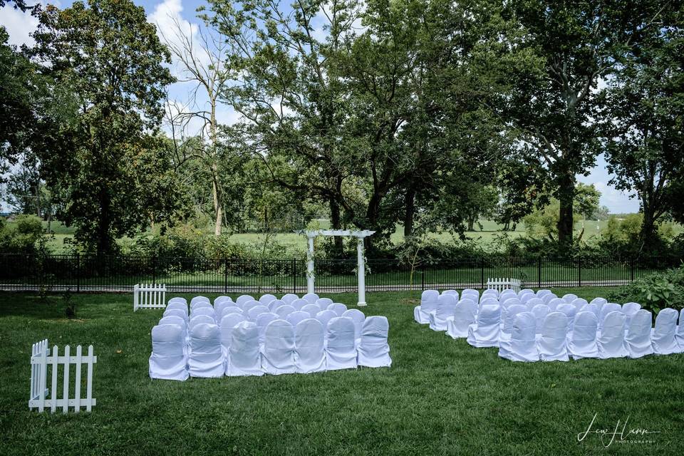 Dayton Outdoor Weddings