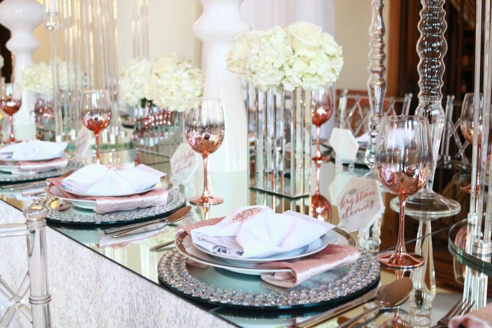 Place setting with tile place