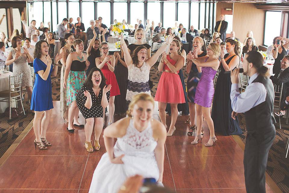 Bouquet toss