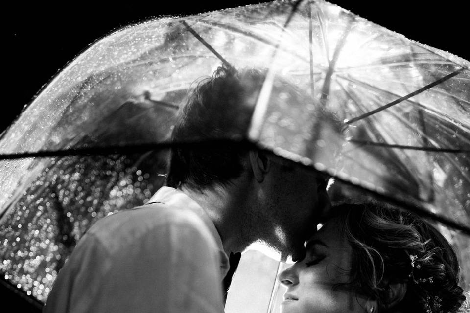 Kiss in the rain