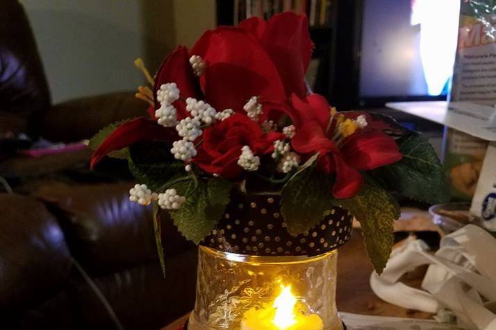 Red rose table centerpiece