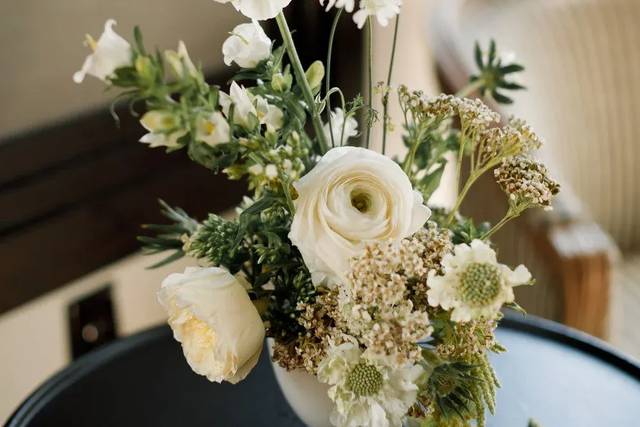 Small modern cocktail florals
