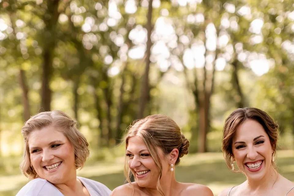 Blue bridesmaid bouquets