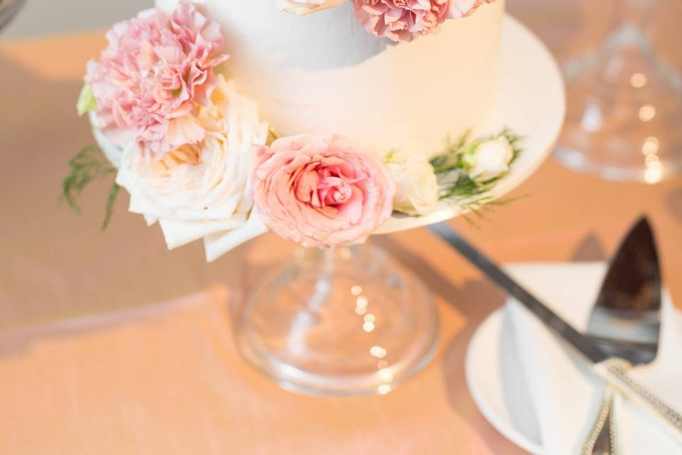 Cake with floral topper