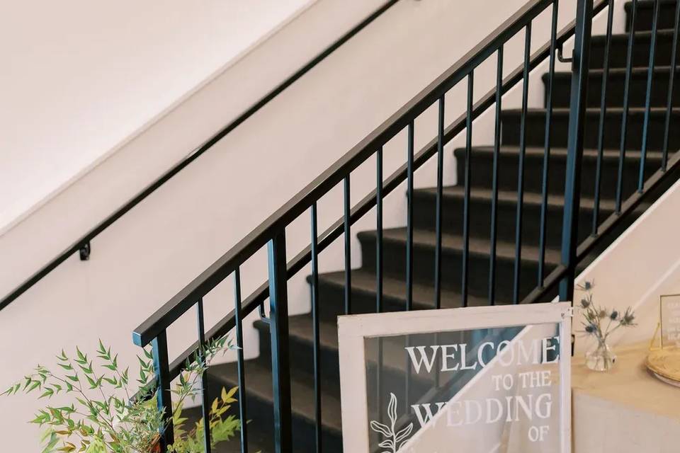 Fall floral, welcome sign