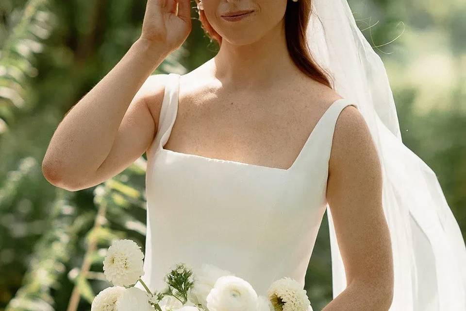 White, organic bouquet