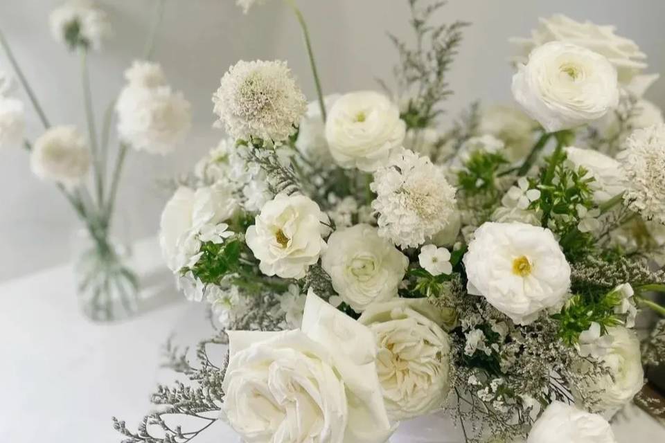 Lush white centerpiece