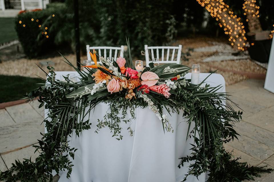 Sweetheart table | Nicole Henshaw Photography