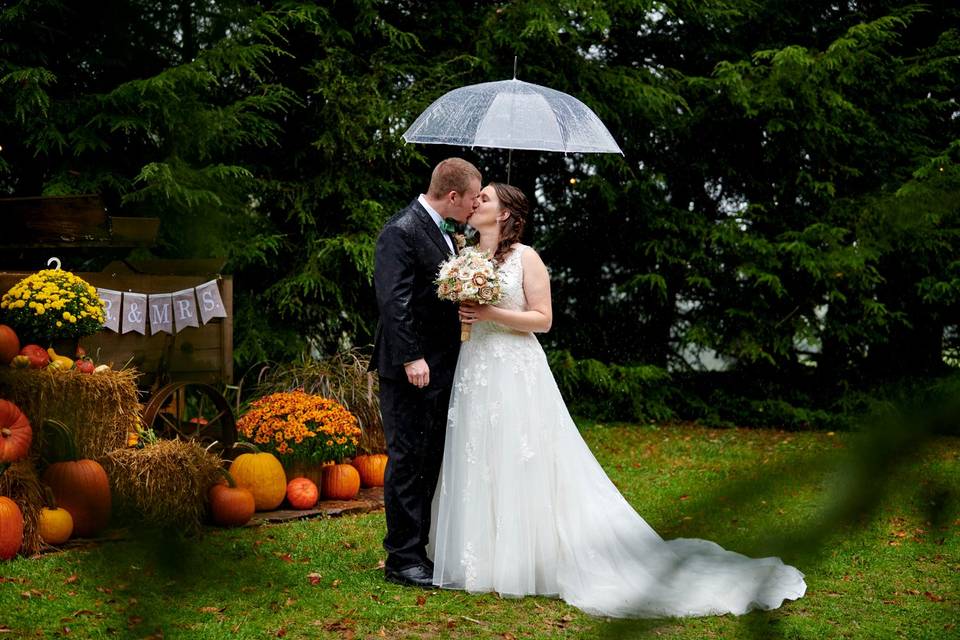Rainy fall wedding