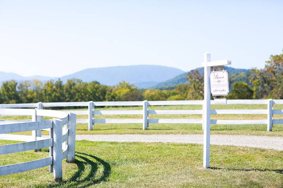 Sign post