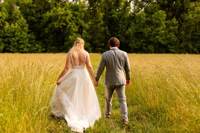 Lost Hill Lake Weddings