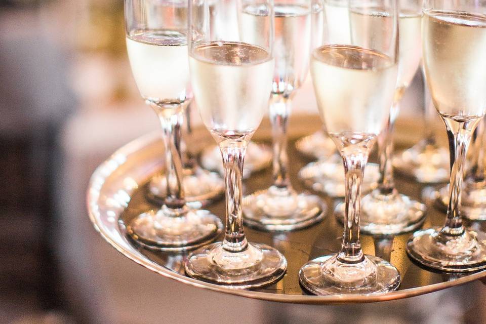 Champagne toasts