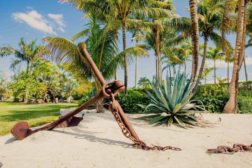 Key West Conch Houses, Bicycles, Palm Trees on Lime Green Dog Collar