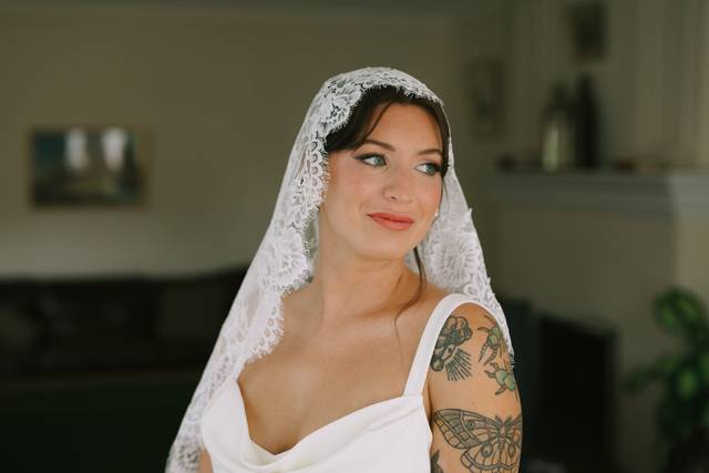 Elana Darrus Makeup & Hair
