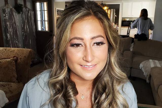 Pretty bridesmaid