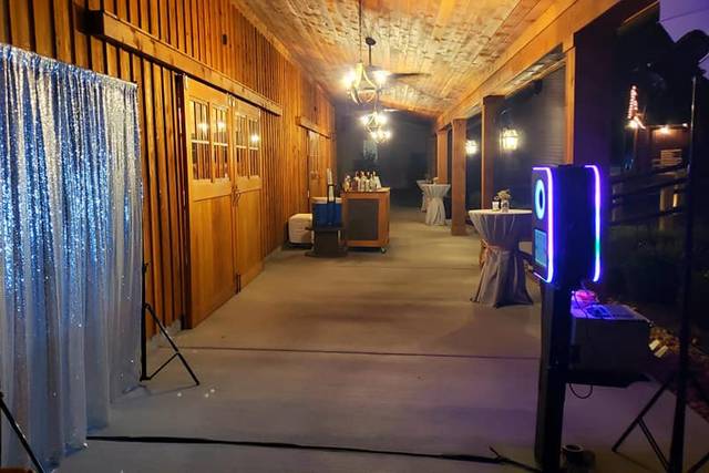 Minimal Photo Booth Setup